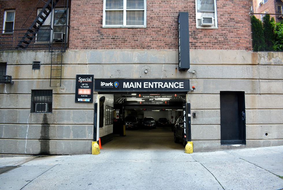 Concourse Village Parking