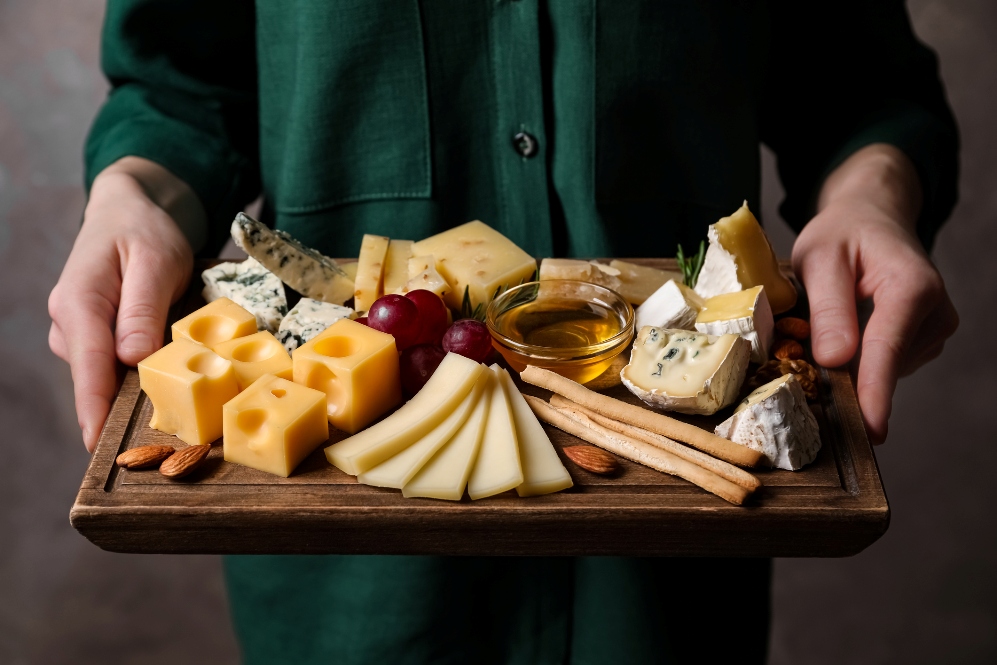 Product Review: CIRCO Cheese Cutting Board Set